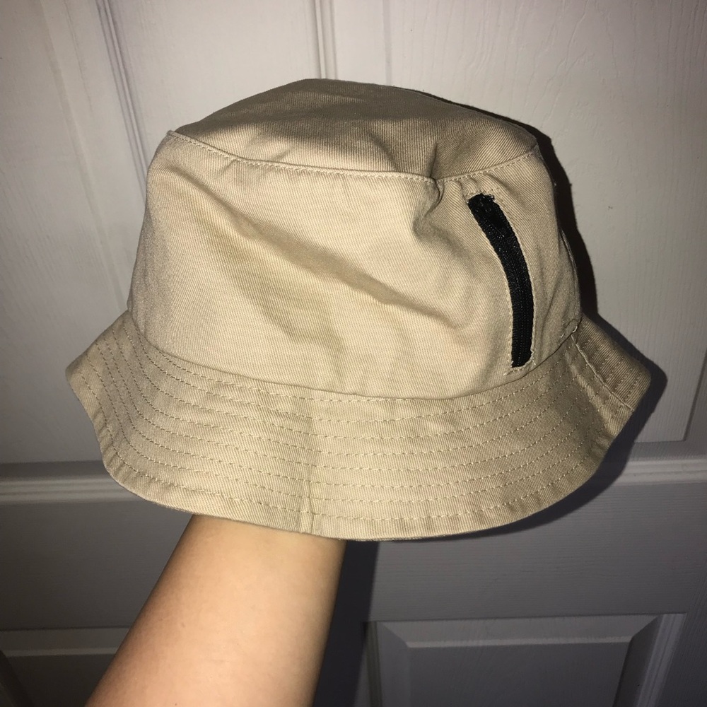 Tan Bucket Hat with Black Zipper